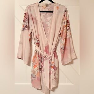 Plum Pretty Sugar Blush Bird Floral Robe